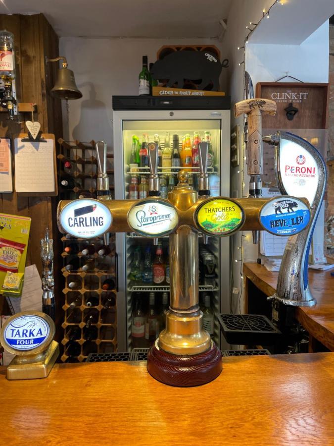 Red Lion Inn Sidbury Eksteriør bilde