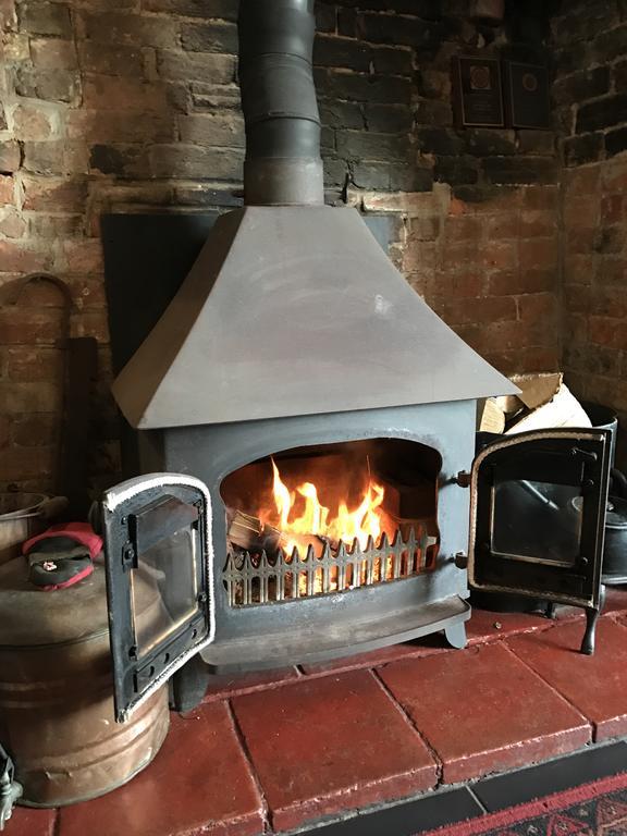 Red Lion Inn Sidbury Eksteriør bilde